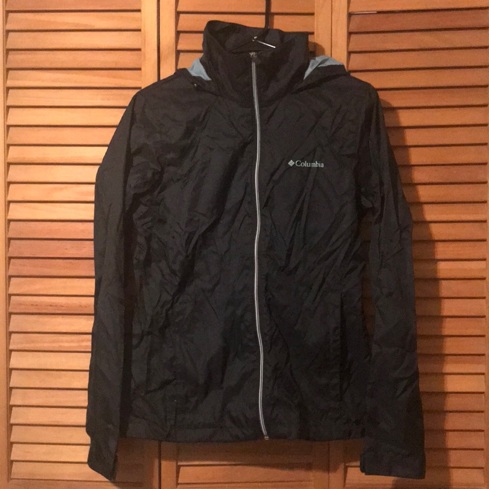 Like New Columbia Rain Jacket Small
